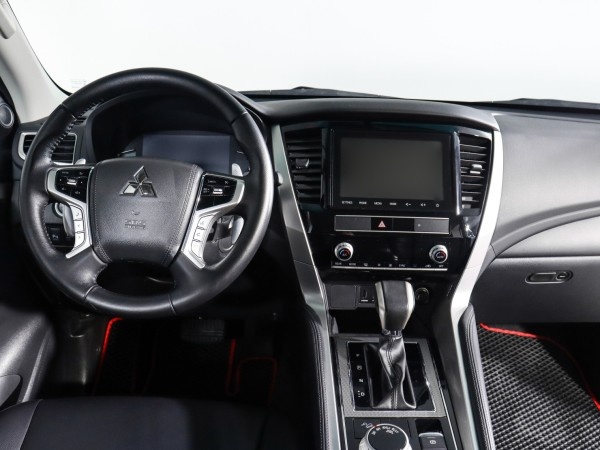 Mitsubishi Montero Sport