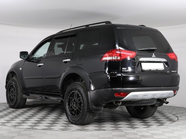 Mitsubishi PAJERO SPORT