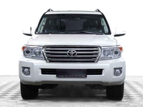 Toyota Land Cruiser 200