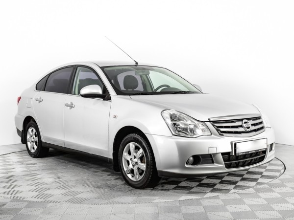 Nissan Almera