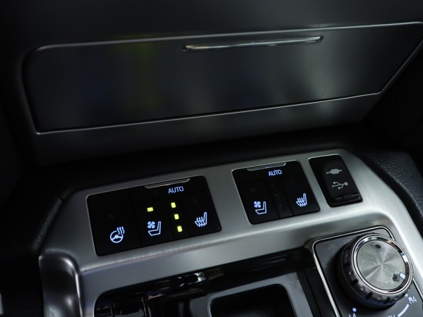 Toyota Land Cruiser 200