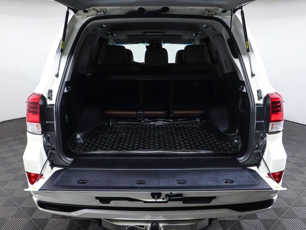 Toyota Land Cruiser 200