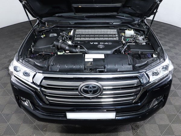 Toyota Land Cruiser 200