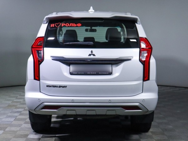 Mitsubishi Montero Sport