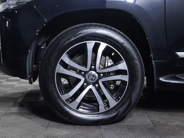 Toyota Land Cruiser 200