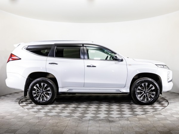 Mitsubishi Montero Sport