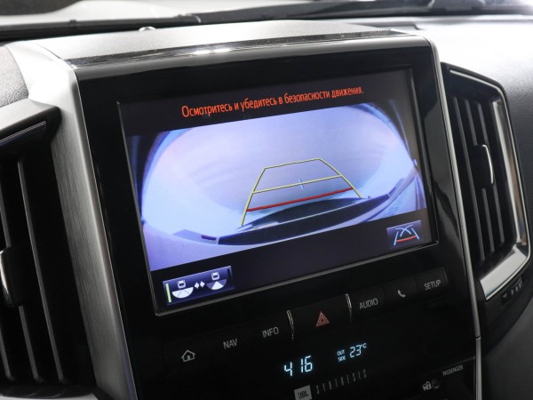 Toyota Land Cruiser 200