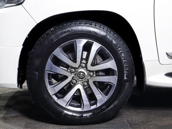 Toyota Land Cruiser 200