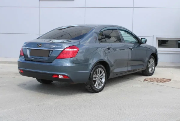 Geely Emgrand 7