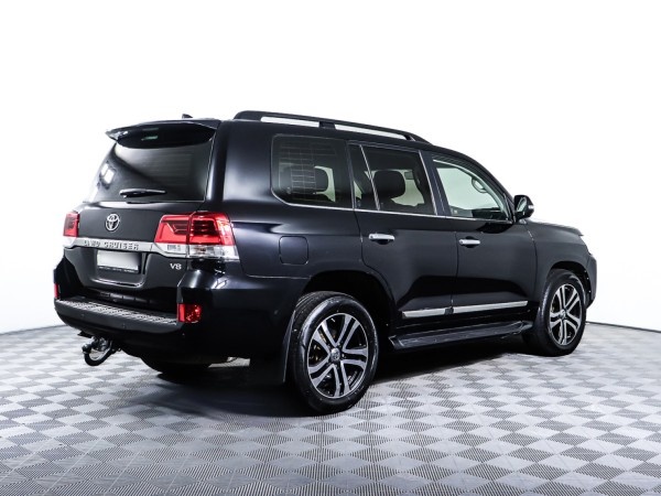 Toyota Land Cruiser 200