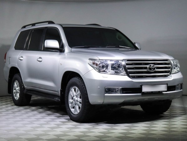 Toyota Land Cruiser 200
