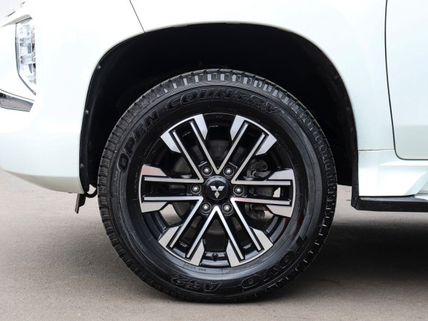 Mitsubishi Montero Sport