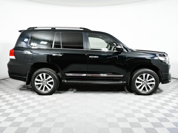 Toyota Land Cruiser 200