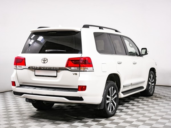 Toyota Land Cruiser 200