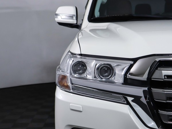 Toyota Land Cruiser 200