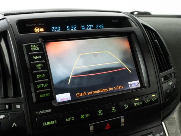 Toyota Land Cruiser 200