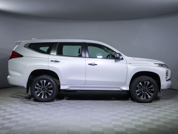 Mitsubishi Montero Sport