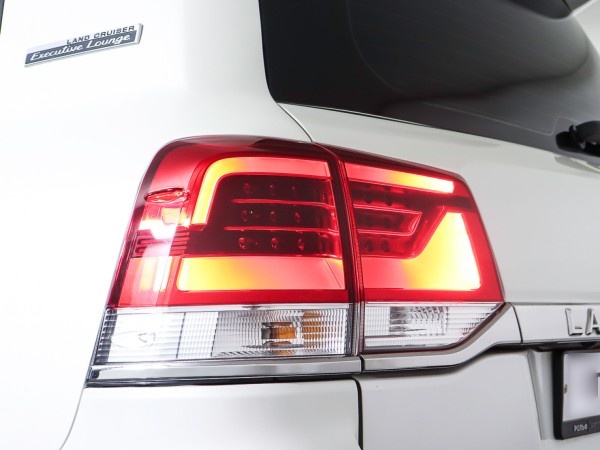 Toyota Land Cruiser 200