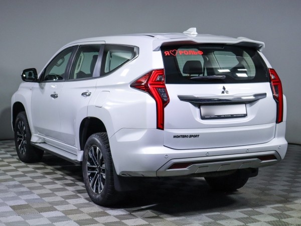 Mitsubishi Montero Sport