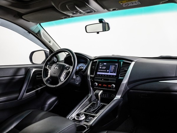 Mitsubishi Montero Sport