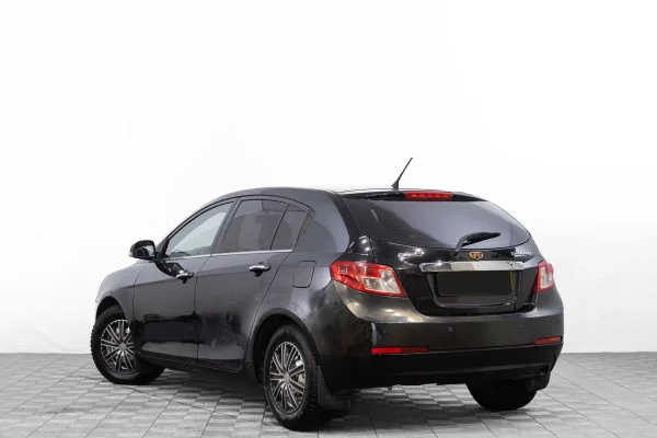 Geely Emgrand EC7