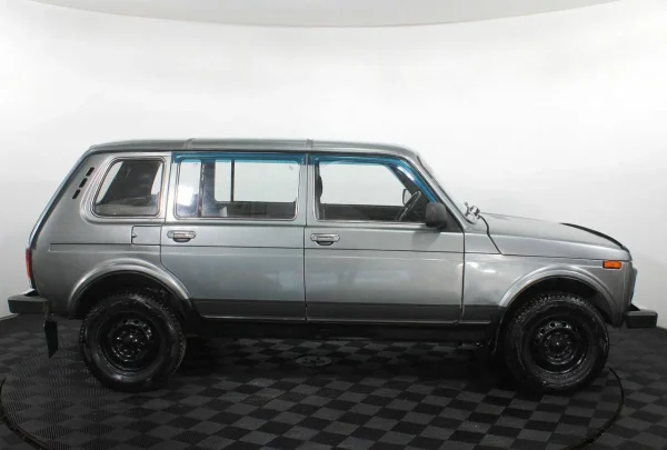 LADA (ВАЗ) 2131 (4x4)