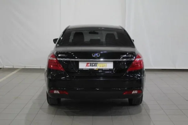 Geely Emgrand 7