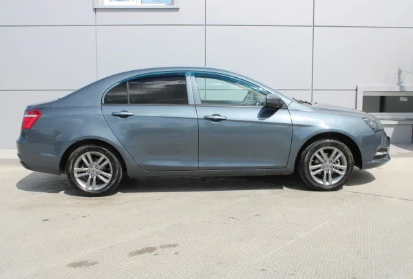 Geely Emgrand 7