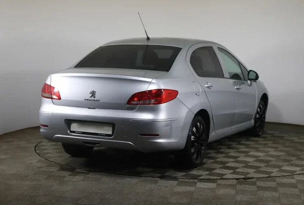 Peugeot 408