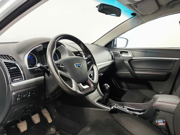 Geely Emgrand 7