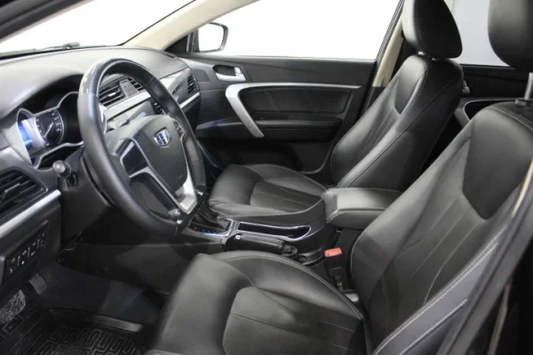 Geely Emgrand 7