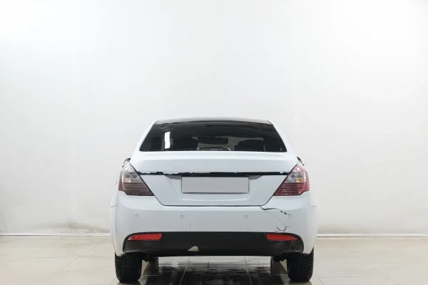 Geely Emgrand EC7