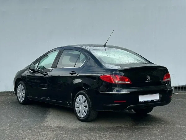 Peugeot 408