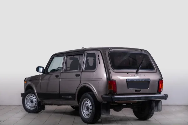 LADA (ВАЗ) 2131 (4x4)
