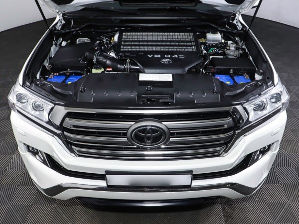 Toyota Land Cruiser 200