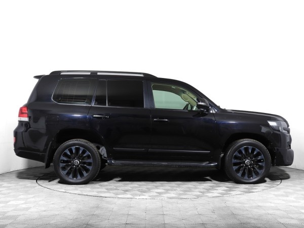 Toyota Land Cruiser 200