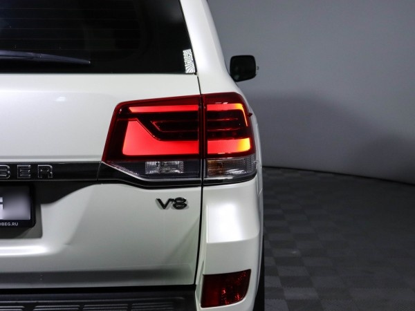 Toyota Land Cruiser 200