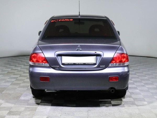 Mitsubishi Lancer