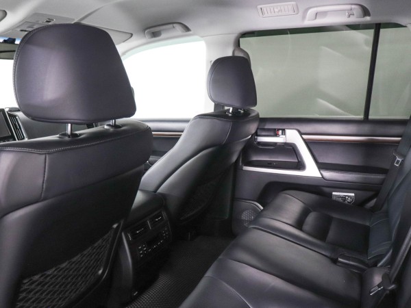 Toyota Land Cruiser 200