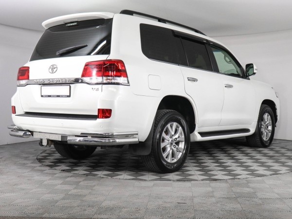 Toyota Land Cruiser 200