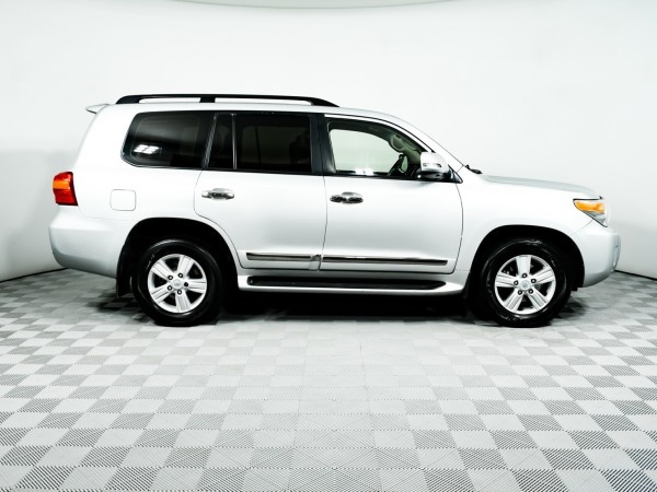 Toyota Land Cruiser 200