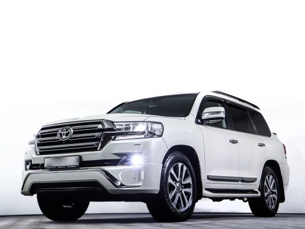 Toyota Land Cruiser 200