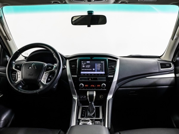 Mitsubishi Montero Sport