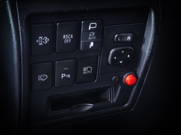 Toyota Land Cruiser 200