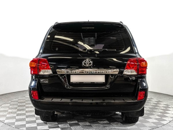 Toyota Land Cruiser 200