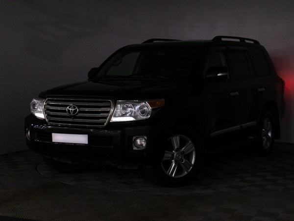Toyota Land Cruiser 200