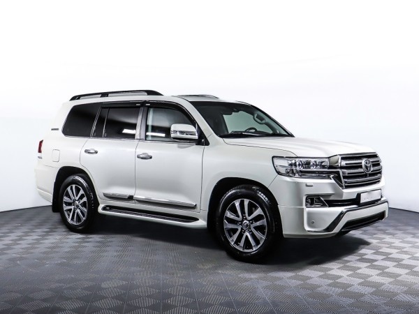 Toyota Land Cruiser 200