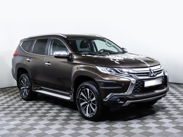Mitsubishi PAJERO SPORT