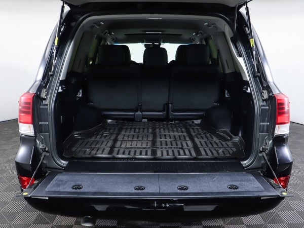 Toyota Land Cruiser 200