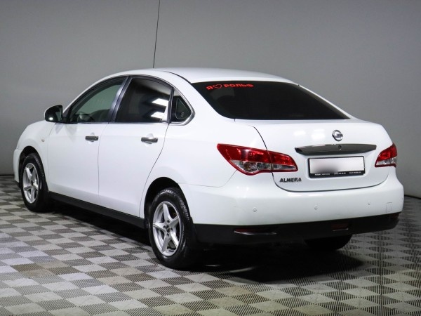 Nissan Almera